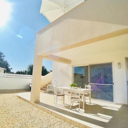 Dolcevitasuites - Modern 3 Bdr Villa In S. Lorenzo Рейтані Екстер'єр фото