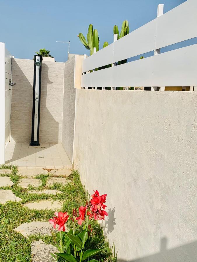 Dolcevitasuites - Modern 3 Bdr Villa In S. Lorenzo Рейтані Екстер'єр фото